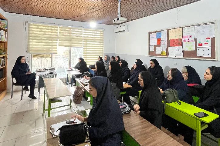 جلسه توانمندسازی معلمان